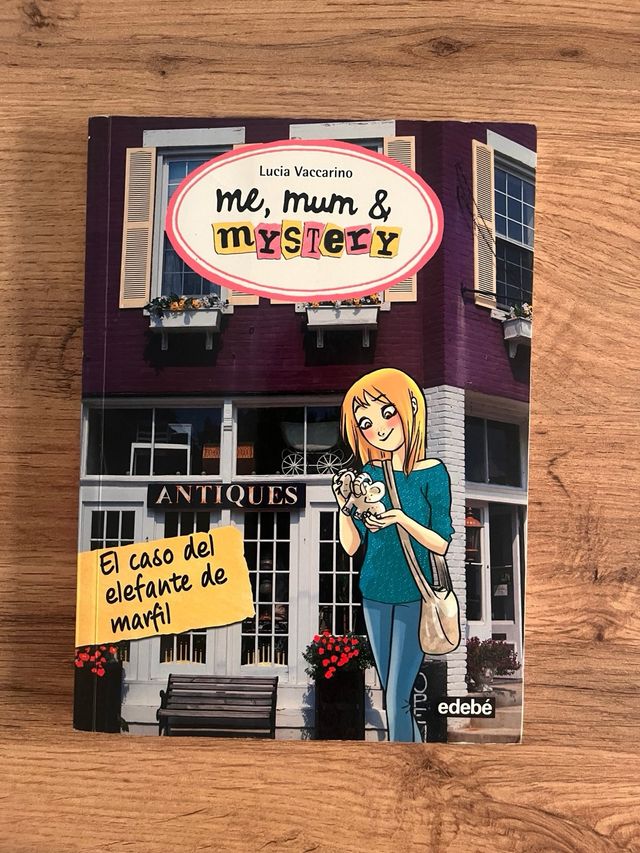 Libro "me, mum & mystery" Ed. Español