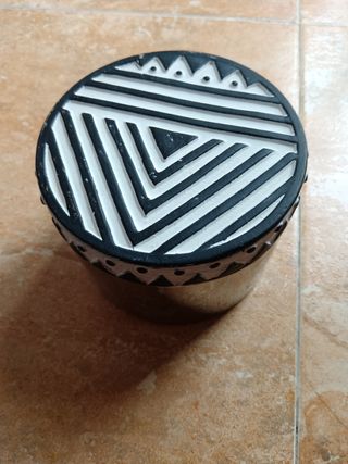 Joyero blanco y negro