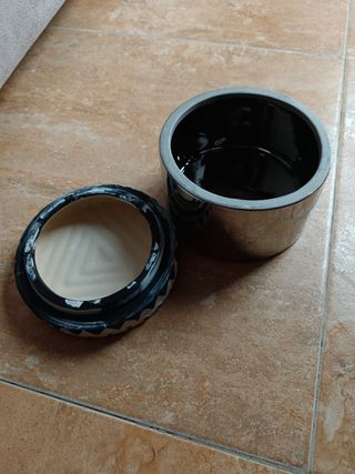 Joyero blanco y negro