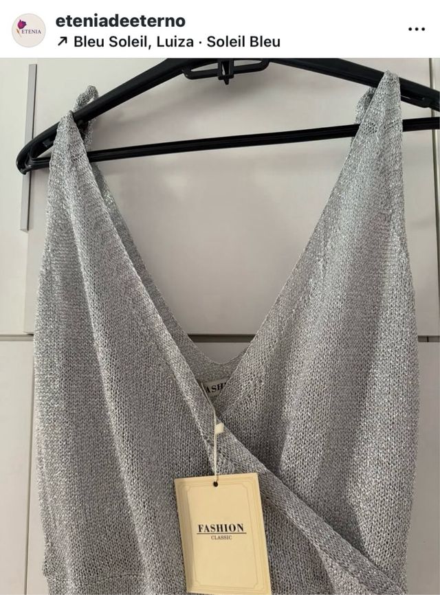 Vestido plateado brillante