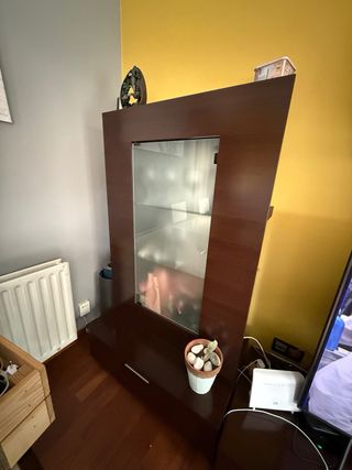 Mueble TV marrón - madera y cristal