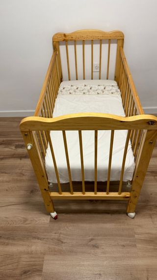 Cuna bebé madera