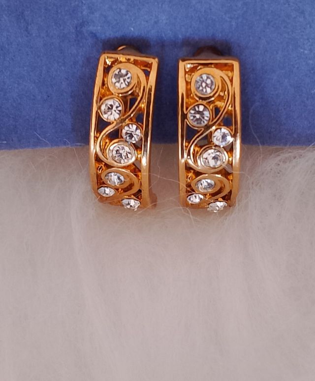 Pendientes aro dorados con cristales