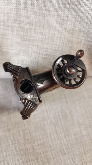 Sacapuntas antiguo Máquina Coser