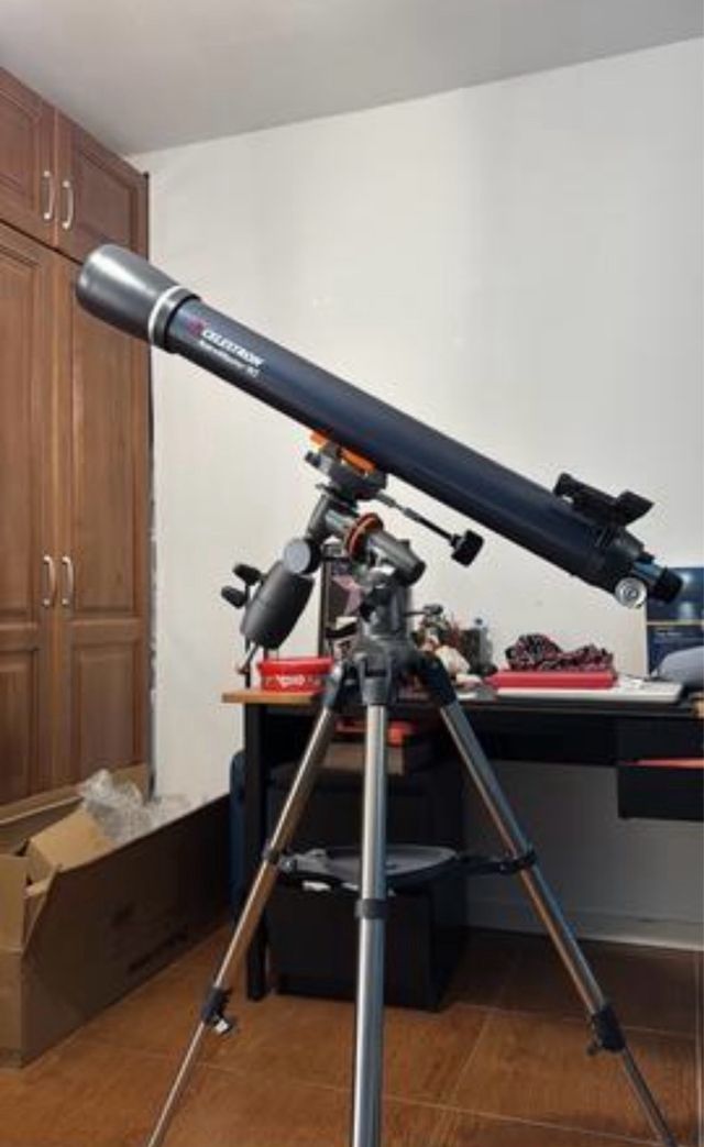 Celestron Astromaster 90EQ