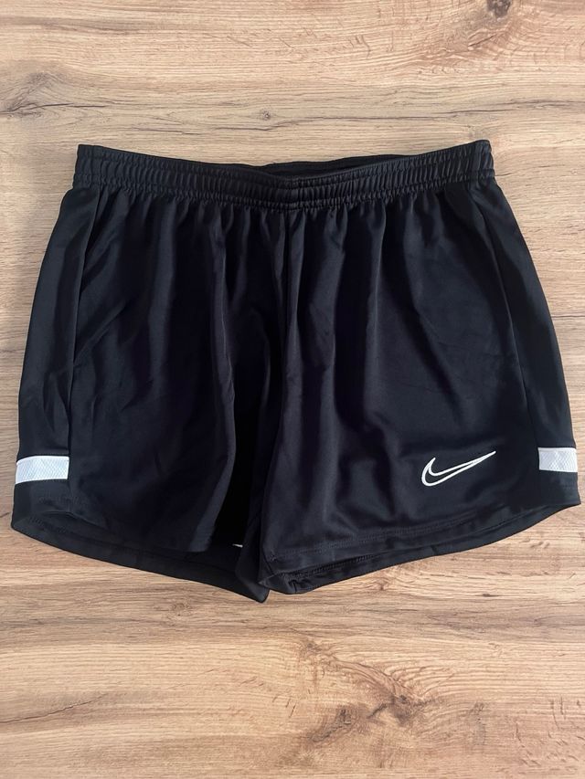 Pantalones Nike cortos