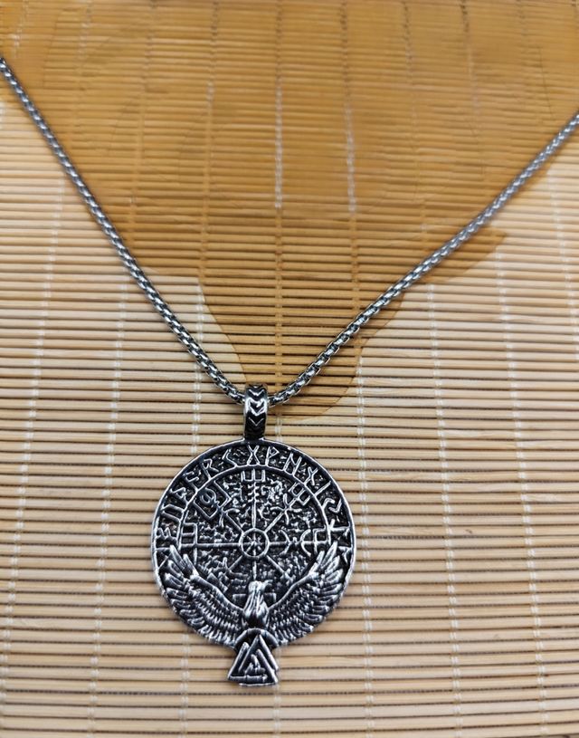 Colar Vegvísir Viking - Prata