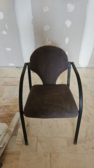 Sillas oficina - gris oscuro 2×10€