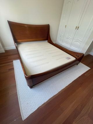 Cabecero cama clásico madera. 