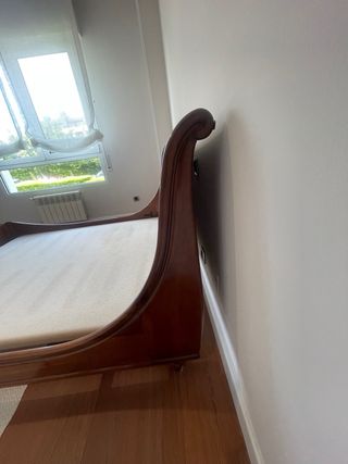Cabecero cama clásico madera. 