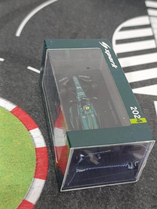 Spark Aston Martin Aramco F1 Team AMR24 n14 Alonso
