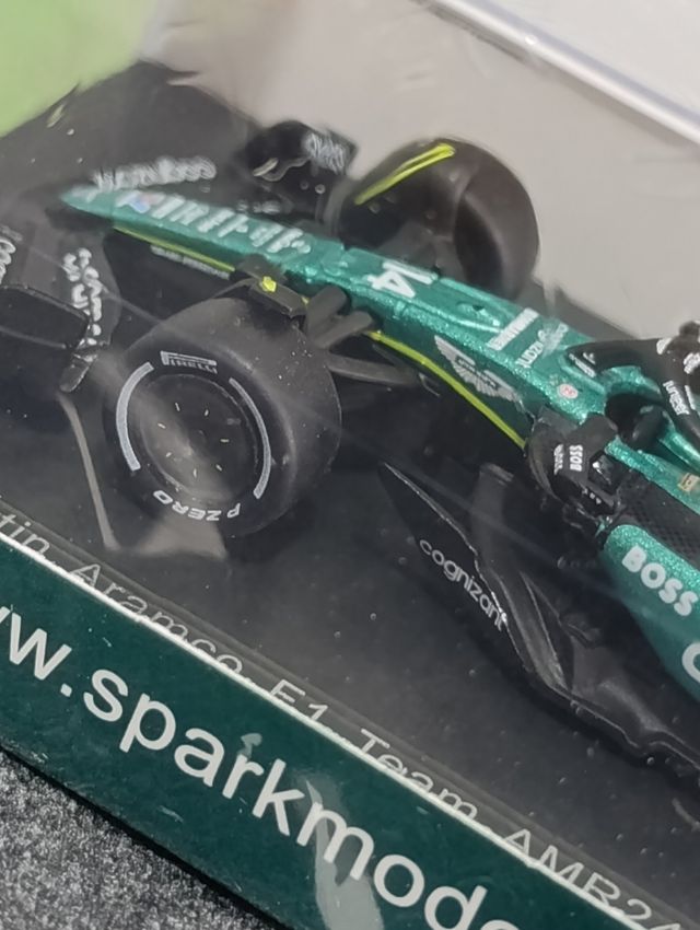 Spark Aston Martin Aramco F1 Team AMR24 n14 Alonso