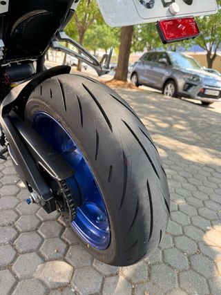 Suzuki GSXR 600 K7 27.000km