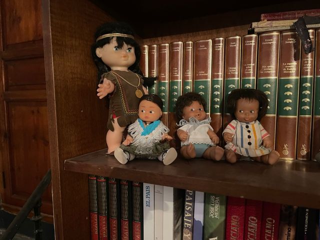 4 Muñecas: 3 Barriguitas + 1 india