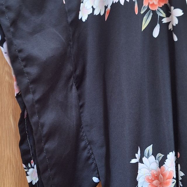 Kimono floral negro | Talla 48