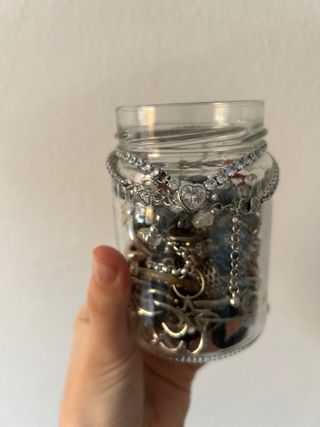 “Mystery Jewelry Jar” Bote con Joyas Variadas