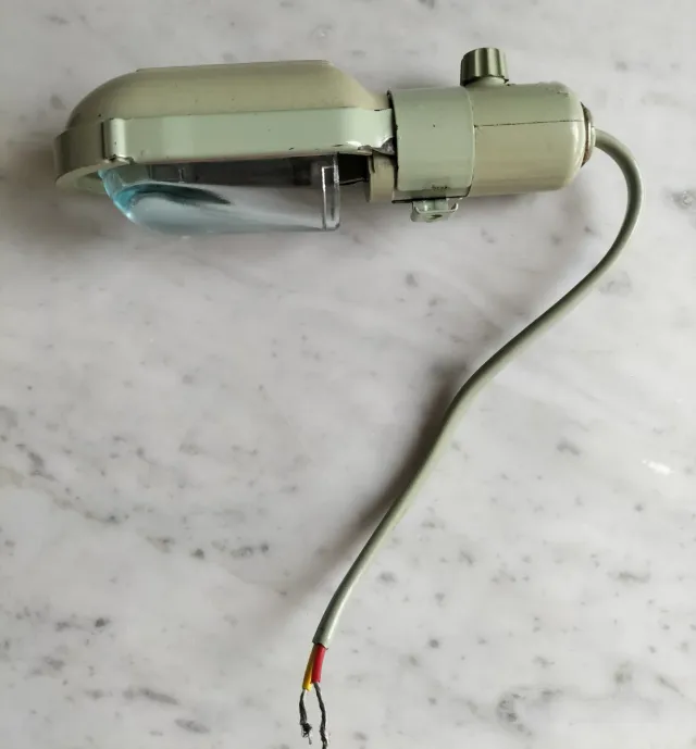 Lampara Singer vintage para maquina coser