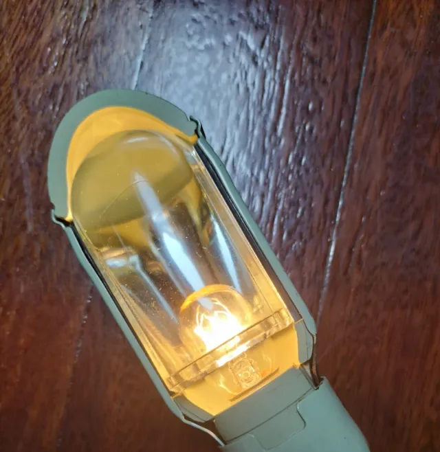 Lampara Singer vintage para maquina coser