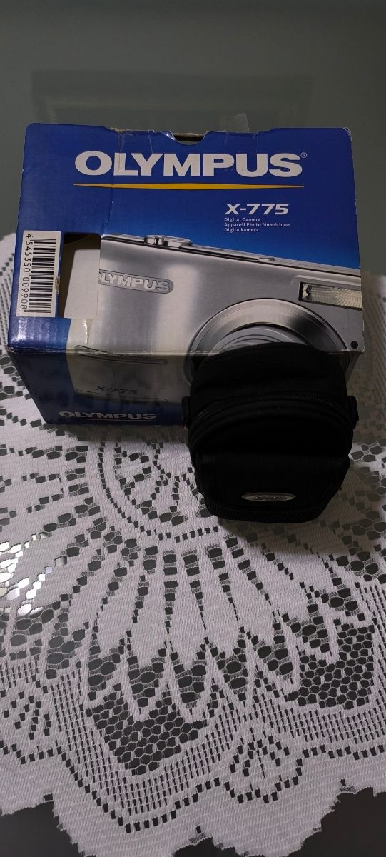 Olympus X-775 - Cámara digital plata