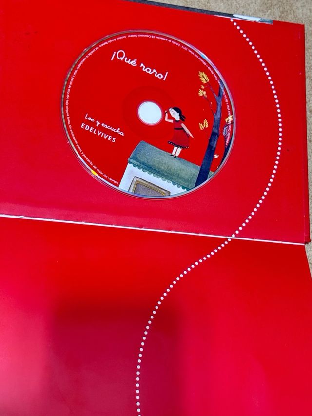 ¡Qué raro! (Ala Delta: Serie roja lee y escucha...