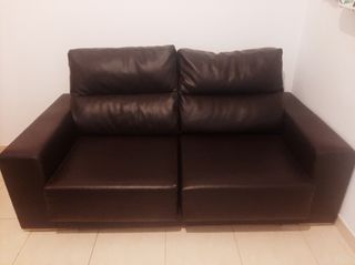 Ocasión!! Sofá 2 plazas - piel sintética marrón