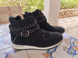 Botines deportivos Inside 39 negros