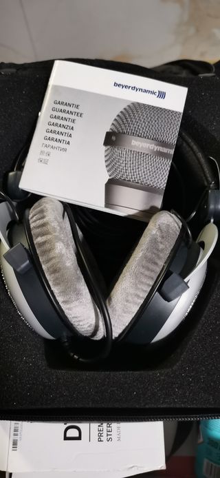 Beyerdynamic DT 880 Premium
32 Ohms 