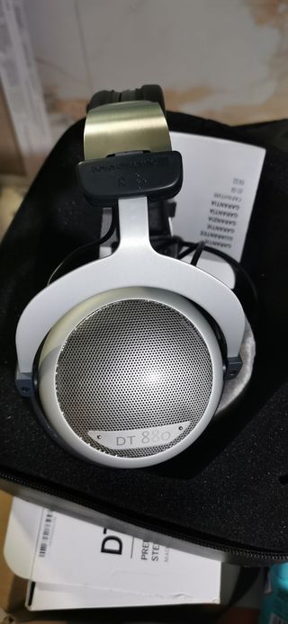 Beyerdynamic DT 880 Premium
32 Ohms 