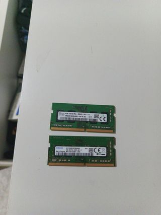 RAM DDR4 8GB (2x4GB) - SK hynix, Samsung