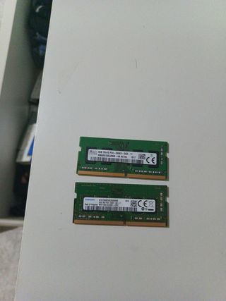 RAM DDR4 8GB (2x4GB) - SK hynix, Samsung