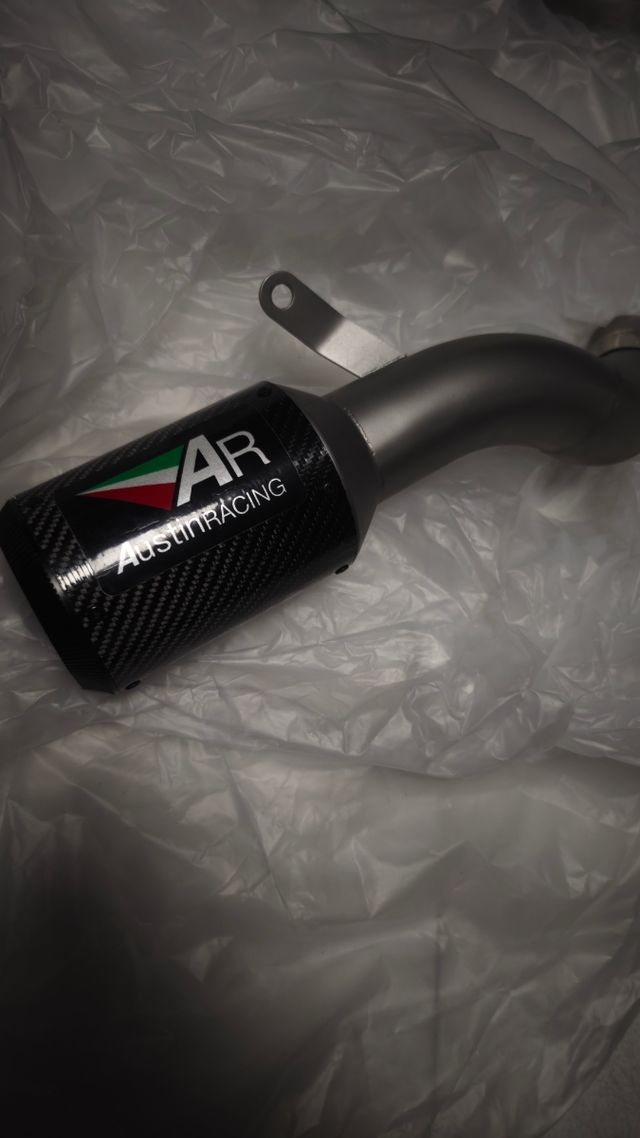 Escape Austin Racing Z900