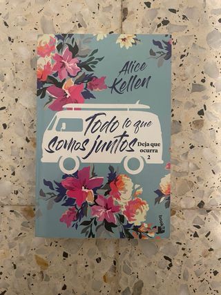 Bilogía “Deja que ocurra” en perfecto estado.