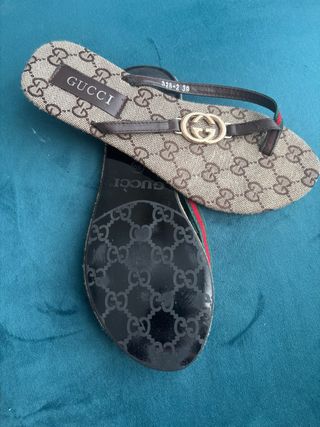 Sandalias tipo Gucci GG 39