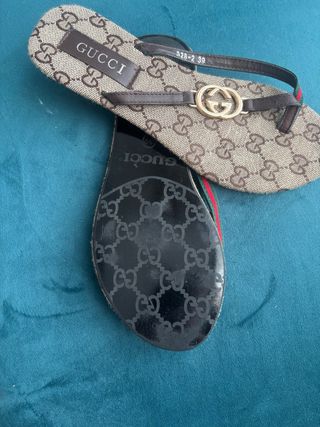 Sandalias tipo Gucci GG 39