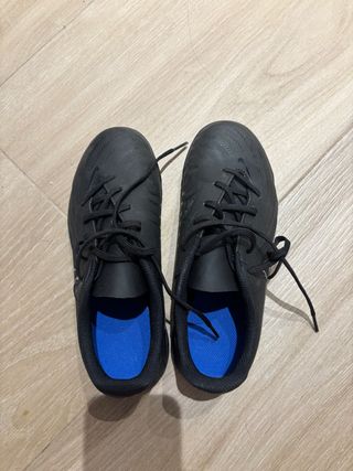 Botas fútbol Nike Jr. talla 36