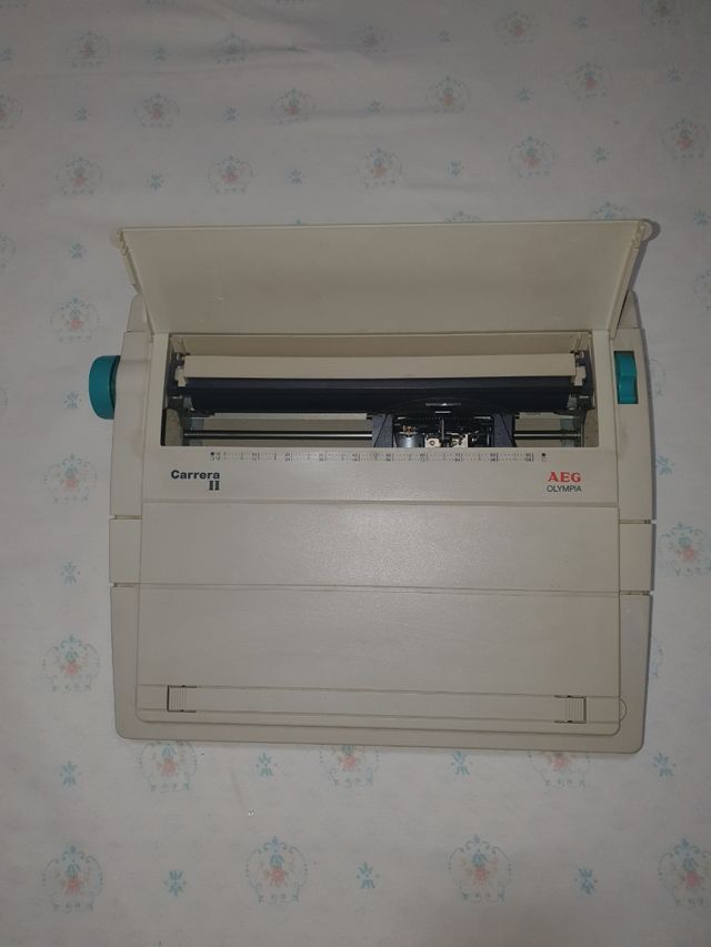 Máquina escribir AEG Olympia Carrera II