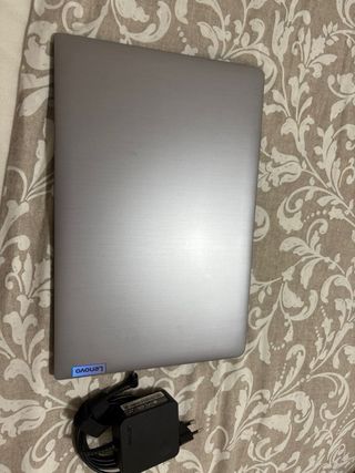 Portátil Lenovo Gris Plata
