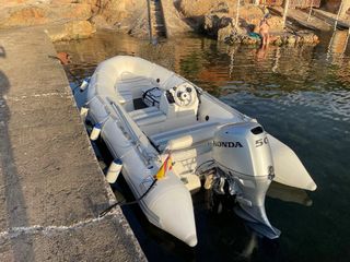 Alquiler barco zodiac Madrid