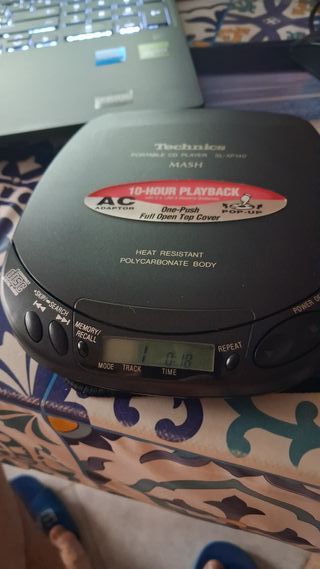 Lettore CD Technics SL-XP140