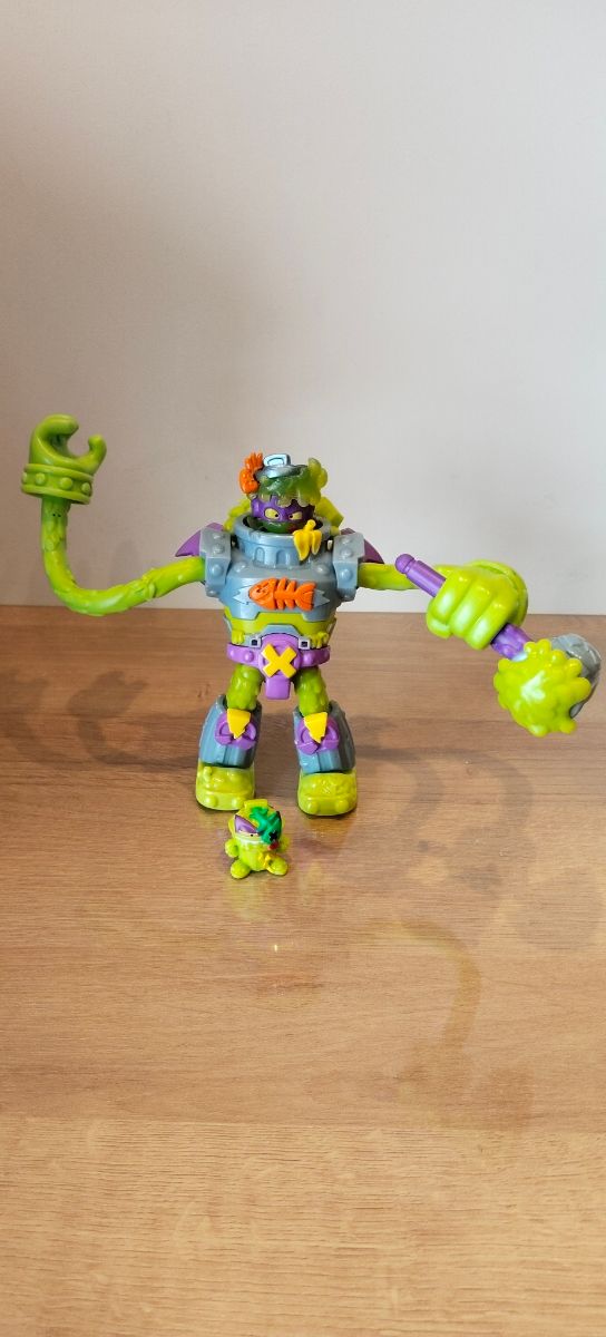 SuperThings: Kaboom e minifigure