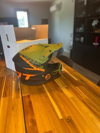 Casco Shot motocross: nuevo