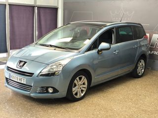 Peugeot 5008 2011