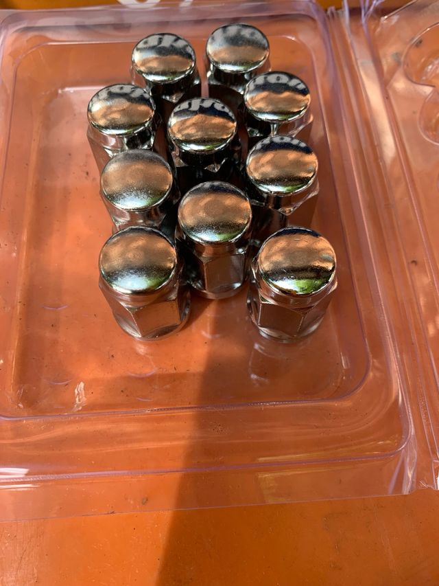 Tuercas en las ruedas Suzuki: IGNIS, Santana