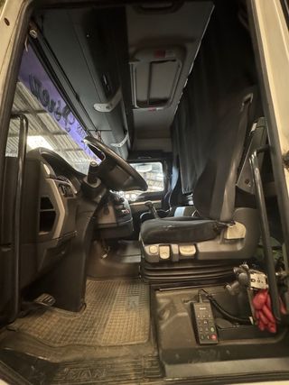 Camión MAN TGX 440 - Blanco