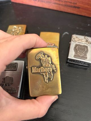 5 Zippos: Harley, Marlboro, Clásicos