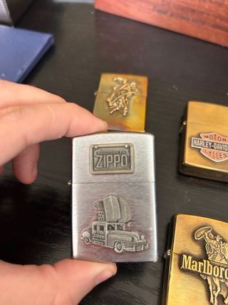 5 Zippos: Harley, Marlboro, Clásicos