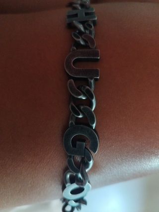 Pulsera Hugo Boss - Negra y Roja
