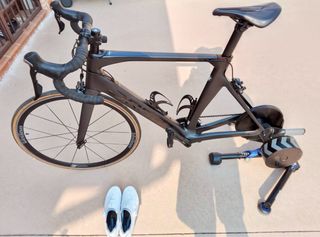 Bicicleta carretera carbono + rodillo