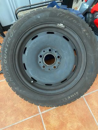Neumático invierno Snowcontrol 210
175/65 R 15