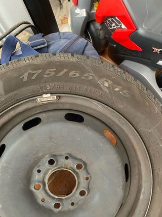 Neumático invierno Snowcontrol 210
175/65 R 15